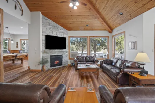 11 바인 메이플, 5 베드룸 홈 바이 레드어닝