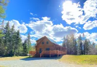 40pl Log Cabin With AC in the Heart of the White Mountains, Less Than 10 Minutes From Bretton Woods!
