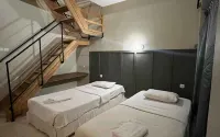 JH Hotel Dinoyo