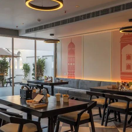 The Hosteller Bam Jaipur, Hawa Mahal