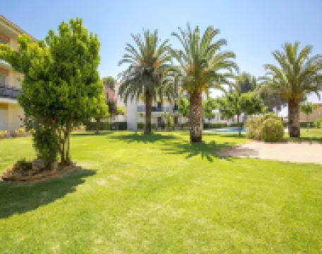 Apartment for 5 People Near Sea Beach