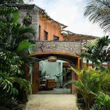 Ladera Resort Hotel Exterior
