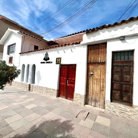 Hostal María Angola