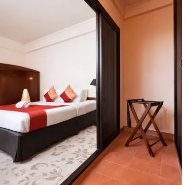 Private Standard Double Bed Room AC With Share Bathroom