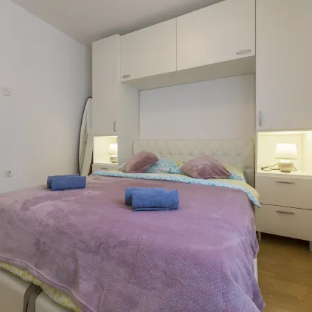Apartment Cherry 2