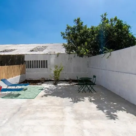 Colorful Studio 4 Municipal Pool by Vacationy