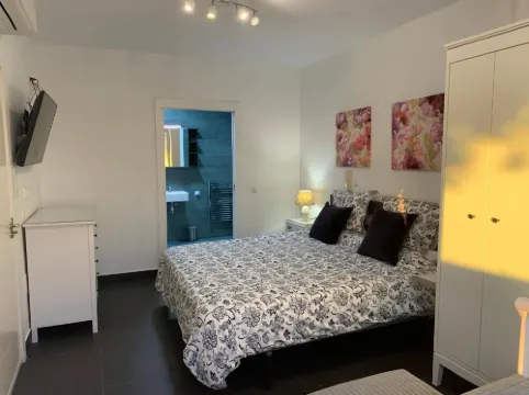 Charming Beachfront Bungalow in Torrox Costa - Perfect Family Retreat