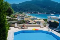 Ponti Beach Hotel - parking