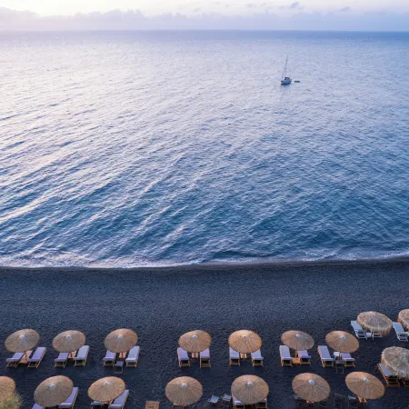 Kamari Beach Hotel
