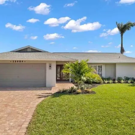 Lakeside Paradise Getaway Near Southwest Florida's Top Beaches! Pool Table 3B\3B