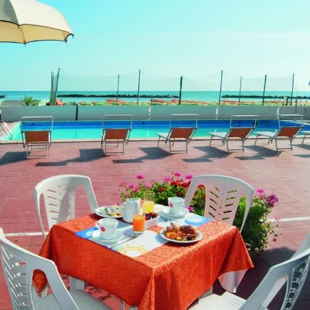 Hotel Embassy