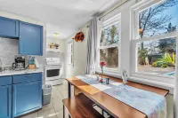 Private Apartment Near Yale