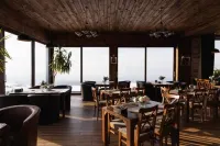 Amberd Hotel - breakfast