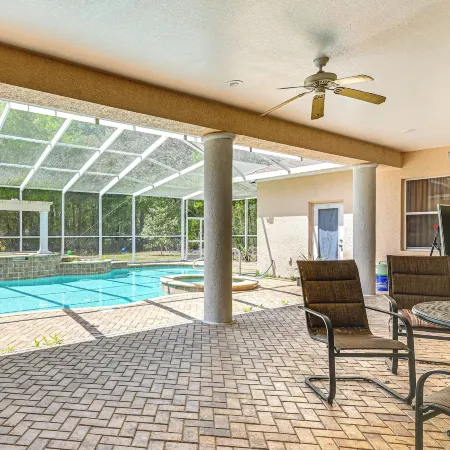 Pool & Lanai! Sophisticated Spring Hill Stay