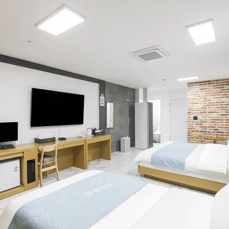 Eumseong The King Hotel