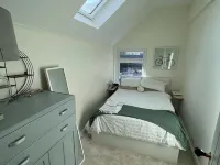 Spacious House in Guildford Hotels in Guildford