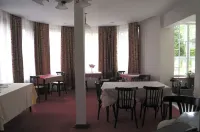 Baltā Pūce