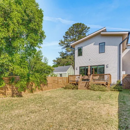 2 Mi to Wakemed: Modern Raleigh Duplex w/ Yard