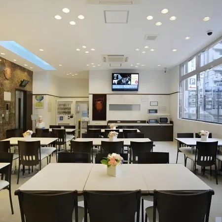 Toyoko Inn Shin-Osaka Chuo-Guchi Honkan Отели рядом с достопримечательностью «Станция Juso»
