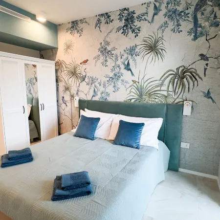 Fairmont Seafront Acquamarine Suite by Ca-Sa Check