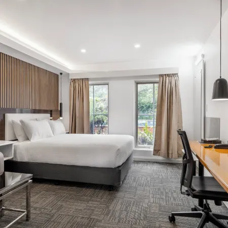 Best Western Plus Buckingham International