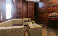 Hotel Asri