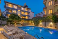 Gallion Hotel