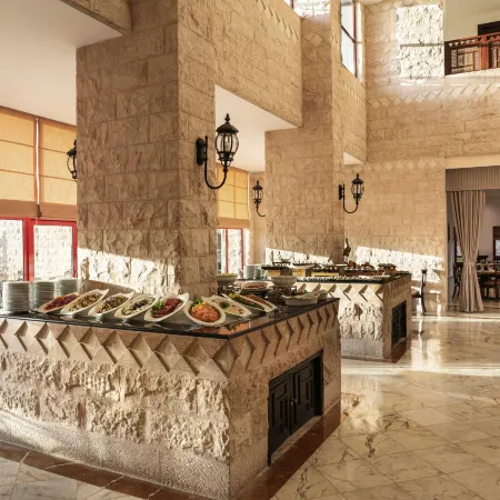 Grand Mercure Petra