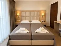 Hotel Avra
