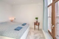 9-persons Apartment in Centre of Antwerp