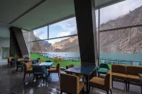 Pearl Continental Attabad Lake