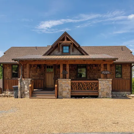 Kikis Hideaway at Eagles Nest