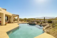 Mtn-View Oasis w/ Pool, Spa & Gym in Oro Valley! - WiFi