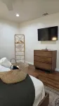 Stay at The Oak - Downtown New Braunfels Getaway
