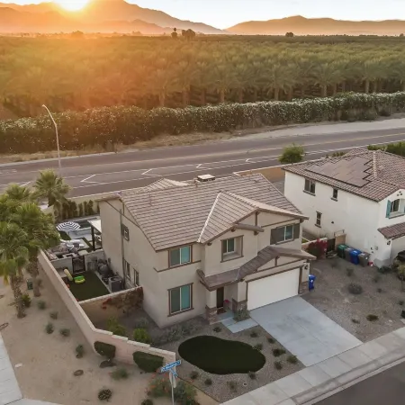 La Casita Retreat Coachella by Avantstay Pool + Spa Putting Green + Game Room Mins to Coachella Fest