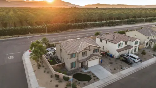 La Casita Retreat Coachella by Avantstay Pool + Spa Desert Home + Putting Green + Game Room - 3 tähden