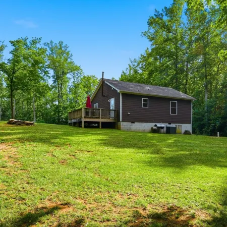 Scenic Mountain Getaway with a Firepit and Amazing Views of Mountains and Horses