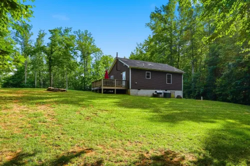 Scenic Mountain Getaway with a Firepit and Amazing Views of Mountains and Horses - Wifi