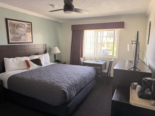 Morro Crest Inn