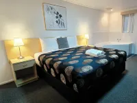 Tropicana Motor Inn
