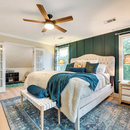 Riverfront Cuero Vacation Home w/ Spacious Deck!