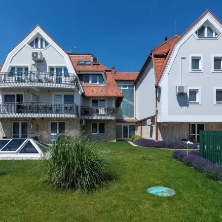 Holiday Club Apartman Hotel