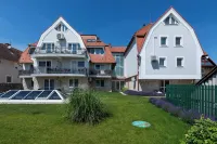 Holiday Club Apartman Hotel - 3-Star