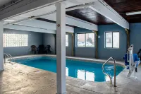 Red Roof Inn & Suites Middletown - Franklin - Bãi đậu xe