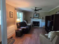 Come relax in our lovely home within walking distance to the Masters. - 4 stjerner