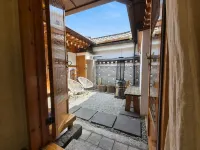 Moonjarakdalbithanok - B&Bs (Bed and breakfast)