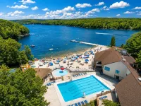 Visit Willow’s Place! All Season Pocono Retreat!  Kayaks, Canoes and Pedal Boat! - Chalets