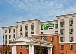 Holiday Inn Express & Suites CHICAGO WEST-O'HARE ARPT AREA by IHG