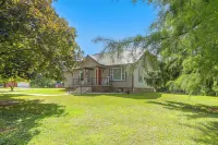 Willard Home On a Working Farm w/ Water Views! - 3 tähden