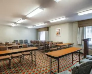 Sleep Inn & Suites - 2-Star